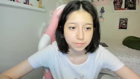 cherrycute666 online show from July 6, 3:36 am