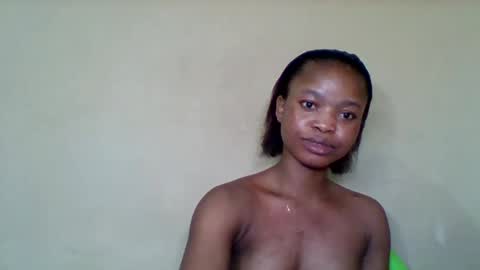 Snapshot of cherryxpussy chatting on December 17, 8:20 am cherryxpussy online show from December 17, 8:20 am