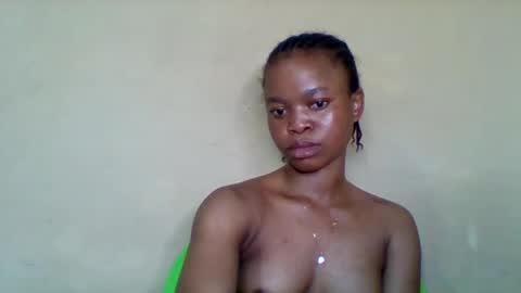 Snapshot of cherryxpussy chatting on January 13, 11:37 am cherryxpussy online show from January 13, 11:37 am