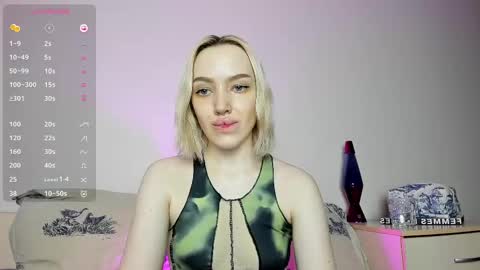 Cheryl online show from February 19, 10:09 pm