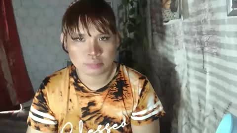 chescahotxxxl online show from April 11, 11:31 pm