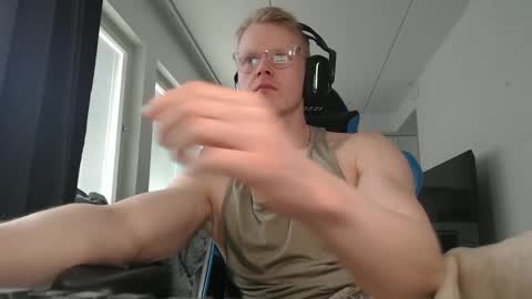 chestbrahhhhhh online show from May 4, 9:49 am