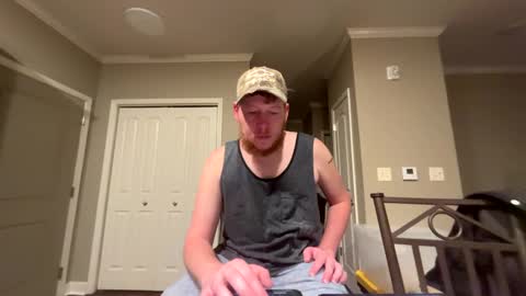 Snapshot of chevycamaro1978 chatting on February 14, 3:11 am chevycamaro1978 online show from February 14, 3:11 am