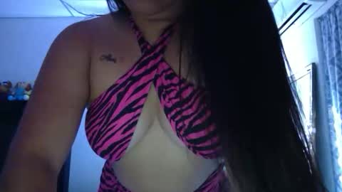 chicabuena542837 online show from May 9, 10:15 pm