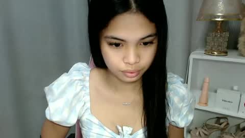 Snapshot of chictemptation_ chatting on June 14, 2:20 am CRISTINE3. online show from June 14, 2:20 am