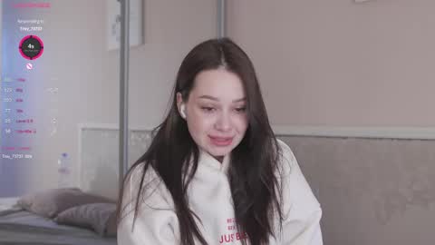 Nicole online show from April 26, 5:16 am