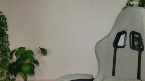 Bella online show from April 3, 9:40 am