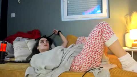 yoursensualparadise online show from March 17, 8:01 pm