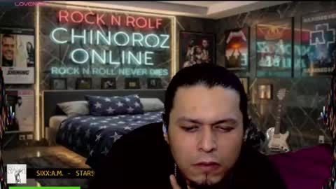 Snapshot of chinoroz chatting on June 18, 12:33 am Enrique online show from June 18, 12:33 am