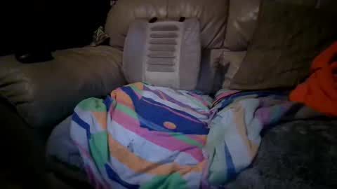 chippy70 online show from April 10, 3:56 am