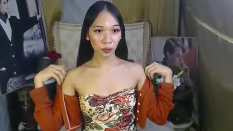 chloe_bilat online show from November 25, 11:27 pm