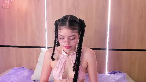 Snapshot of chloe_cortez chatting on June 18, 11:58 am chloe online show from June 18, 11:58 am