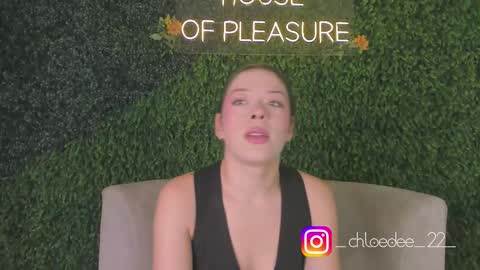 Chloe online show from September 15, 11:54 am