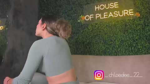 Chloe online show from October 11, 12:36 pm