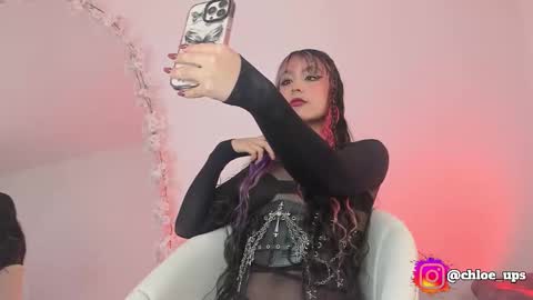 Chloe  online show from February 1, 4:33 am