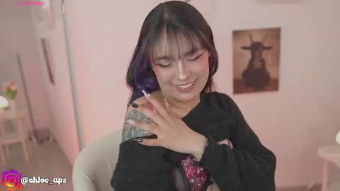 Chloe  online show from June 29, 6:52 am