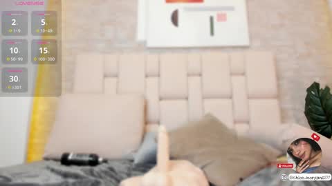 chloe online show from February 22, 10:42 pm