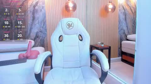  CHLOE  online show from September 24, 7:39 pm