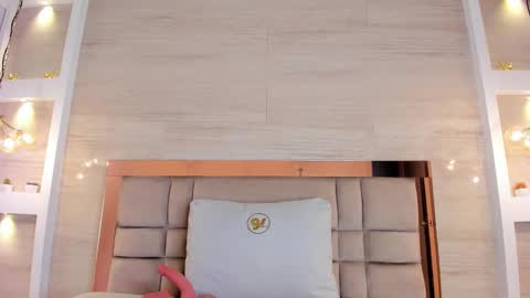  CHLOE  online show from March 23, 11:36 am