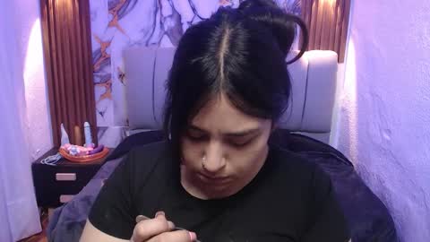 chloe_smith5 online show from January 6, 1:26 pm