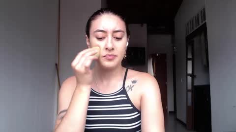 Chloe  online show from May 1, 7:51 pm