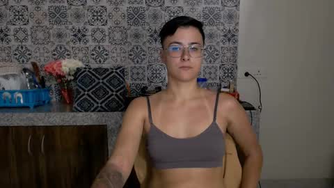 Eva and Sandra online show from February 20, 4:57 pm