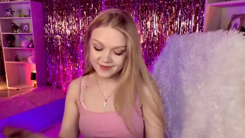 ChloeWight online show from April 27, 9:29 am