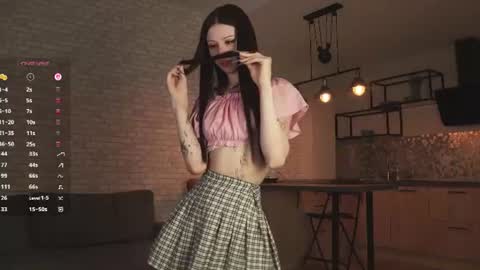 Chloe online show from June 20, 4:43 pm