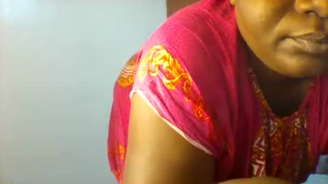 Snapshot of chocobabe002 chatting on June 23, 2:42 am chocobabe002 online show from June 23, 2:42 am