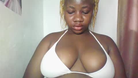 chocolateassgirl61 online show from March 24, 8:52 am