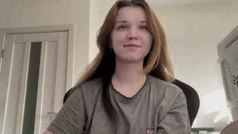 Lissa online show from June 8, 3:29 am