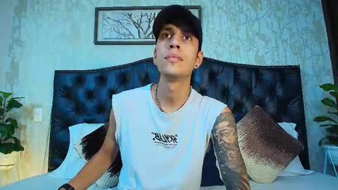 Snapshot of chris_castro chatting on October 4, 11:36 pm ChrisG online show from October 4, 11:36 pm