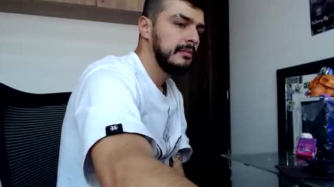 Im back here lets play hard online show from February 26, 7:57 pm