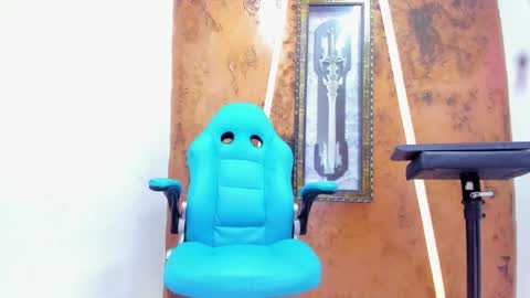 chris_evans00 online show from February 16, 12:56 pm