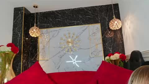 Chris online show from April 14, 5:13 am