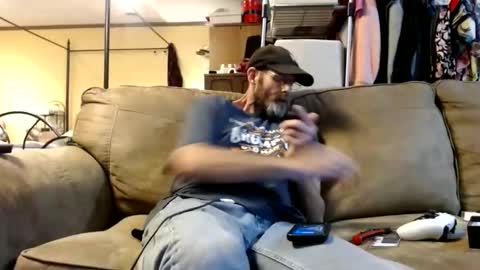 Snapshot of chrisintn chatting on October 16, 11:50 pm chrisintn online show from October 16, 11:50 pm