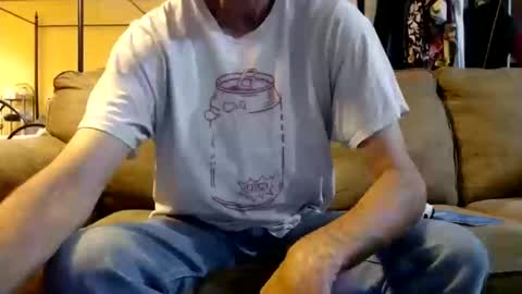 Snapshot of chrisintn chatting on October 17, 10:34 pm chrisintn online show from October 17, 10:34 pm