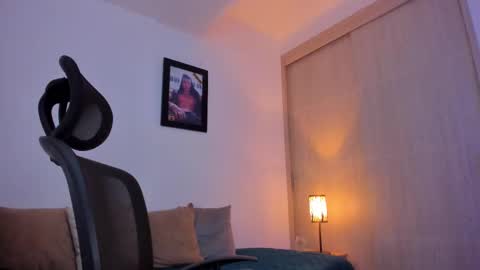 chrismorgan24 online show from March 6, 8:16 pm