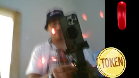 Snapshot of chrisswift3000ad chatting on May 18, 4:35 pm chrisswift3000ad online show from May 18, 4:35 pm