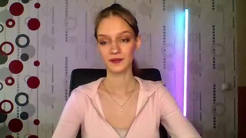 Snapshot of chrissy_joyful chatting on May 6, 4:08 am chrissy_joyful online show from May 6, 4:08 am
