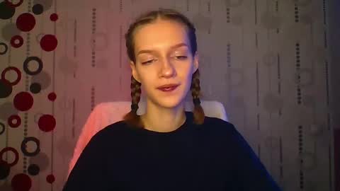 Snapshot of chrissy_joyful chatting on May 18, 4:07 am chrissy_joyful online show from May 18, 4:07 am