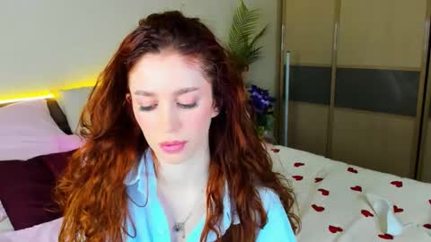 christinaconteeree online show from March 14, 10:21 am