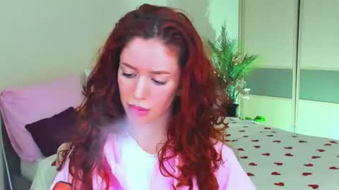 christinaconteeree online show from July 17, 7:19 pm