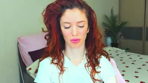 christinaconteeree online show from July 18, 11:14 am