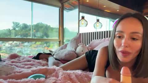 Christina Sage online show from June 17, 3:46 pm