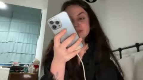 christinekissss online show from June 15, 8:22 pm