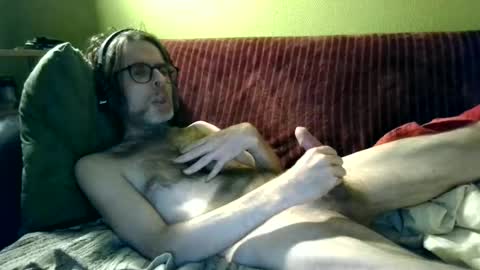 Snapshot of christophe_73 chatting on July 8, 1:10 am Chris online show from July 8, 1:10 am