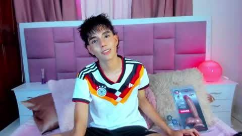 Chris online show from May 24, 8:03 pm