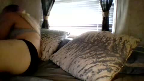 chrisvibess online show from July 9, 10:25 pm