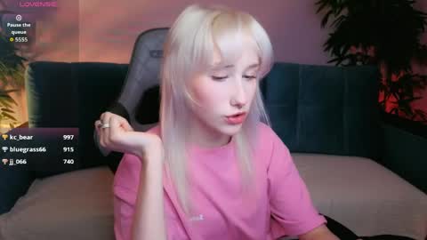 EvaBlonde TayaBrunette EliieBlack hair online show from May 10, 2:00 pm